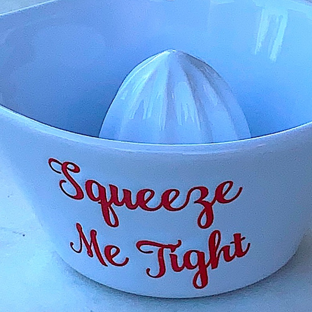 10 STRAWBERRY STREET JUICER SQUEEZE ME TIGHT LEMON LIME WHITE RED